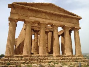 I villaggi turistici più vicini ai luoghi UNESCO del Sud Italia